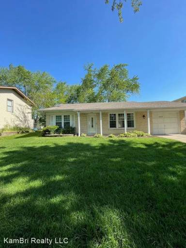 Main picture of 448 W Briarcliff Rd