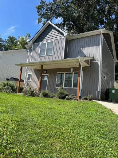 Main picture of 6 Shadowlawn Dr