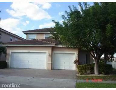 Main picture of 13851 SW 31st St