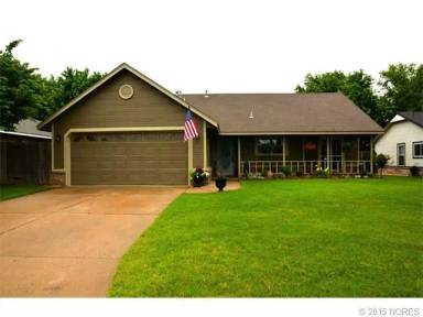 Main picture of 9427 E Magnoliawood Dr