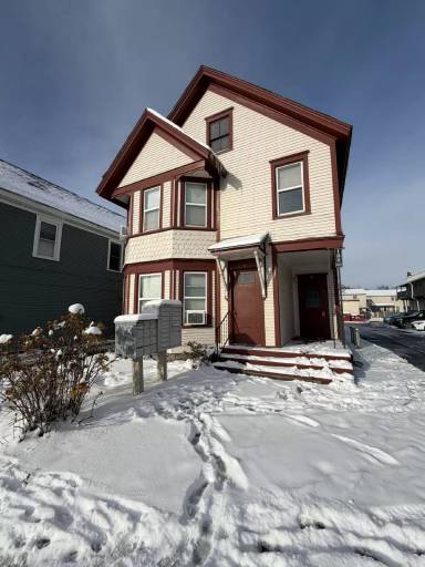 Main picture of 194 North St Apartments