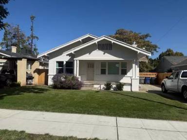 Main picture of 725 E Princeton Ave