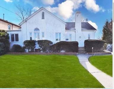 Main picture of 60 Tyrconnell Ave