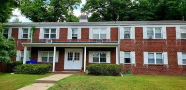 Main picture of 733 Clermont Ave