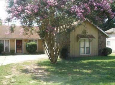 Main picture of 2189 Woodfield Park Rd