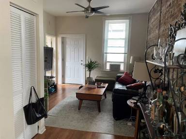Main picture of 1453 W Huron St