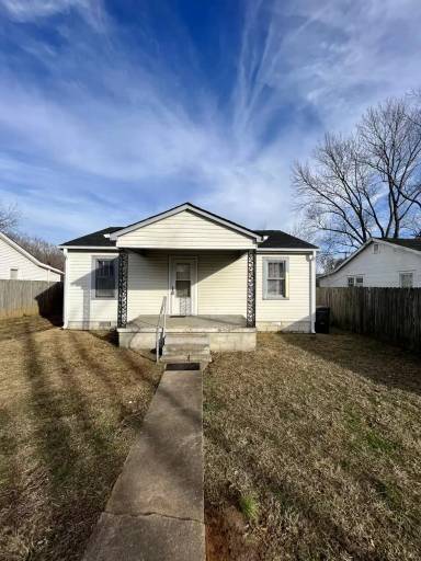 Main picture of 802 Sanders St