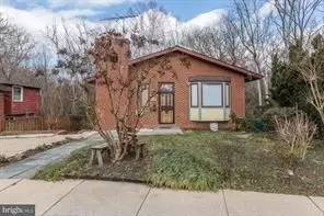 Main picture of 8306 Rosette Ln