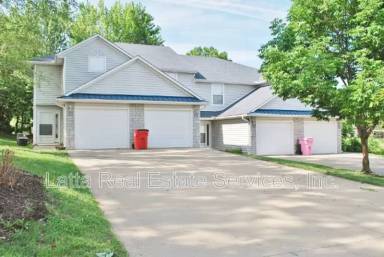 Main picture of 3214 SW Iron Creek Dr