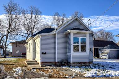 Main picture of 621 Mill St