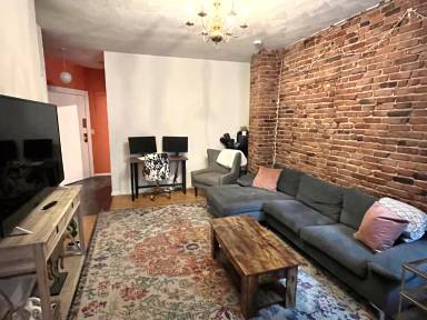 Main picture of 42 Phillips St
