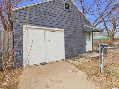 Main picture of 1209 SW 20th Ave