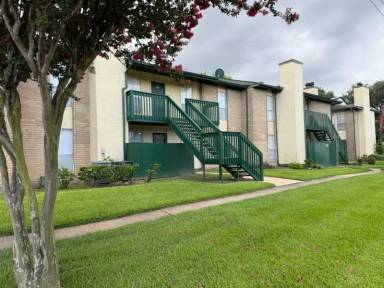 Main picture of Baywind Condominiums