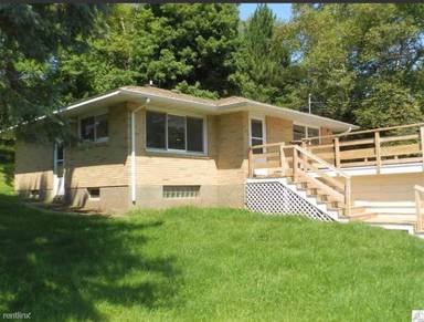 Main picture of 931 W Ideal St