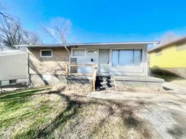 Main picture of 4630 Lister Ave