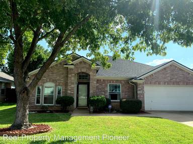 Main picture of 1622 Falcon Dr