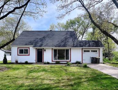 Main picture of 113 Sharon Rd