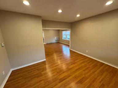 Main picture of 53 Maple Ave