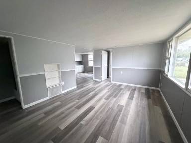 Main picture of 915 Greenwich Rd