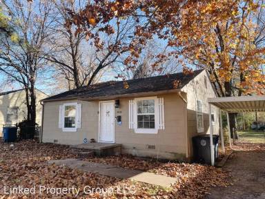 Main picture of 4808 E Marshall St