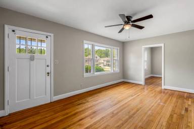 Main picture of 5219 Carol Ave