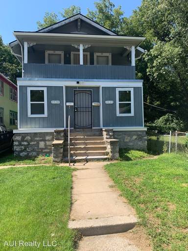 Main picture of 3928 Olive St