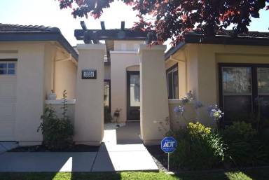 Main picture of 10334 Frank Greg Way