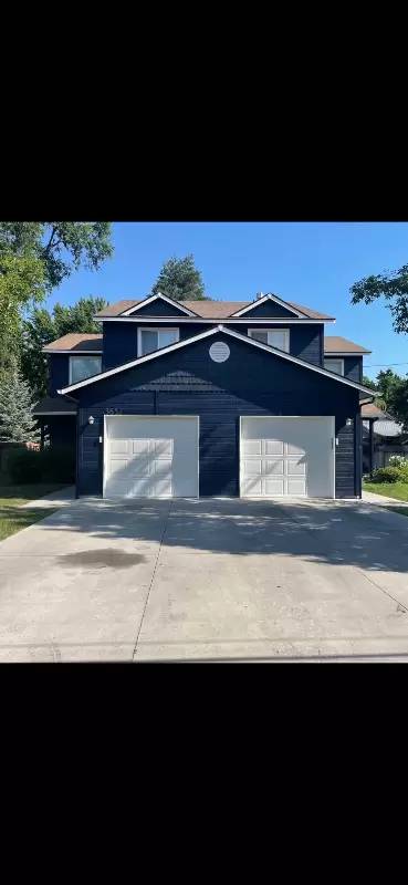 Main picture of 3652 W Taft St