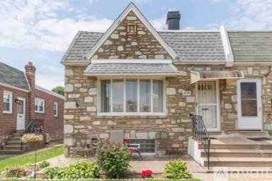Main picture of 2334 Hoffnagle St