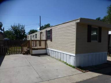 Main picture of Shangri-La Mobile Home Park