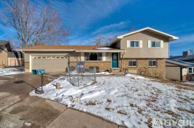 Main picture of 2625 Villa Loma Dr