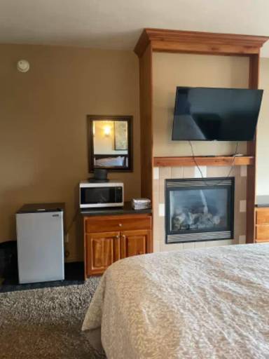 Main picture of 2560 Woodhill Way