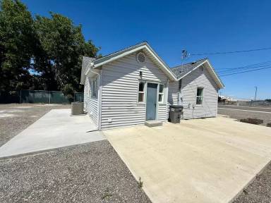 Main picture of 2374 Appleside Blvd
