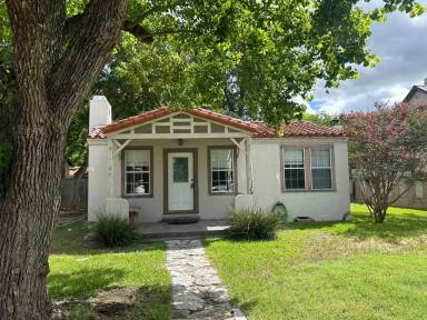 Main picture of 1030 Cole Ave