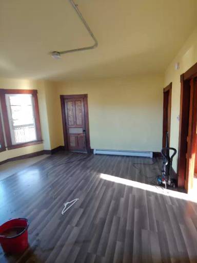 Main picture of 6 Carnes Rd