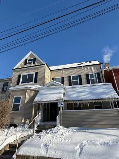 Main picture of 6621 Tennis St