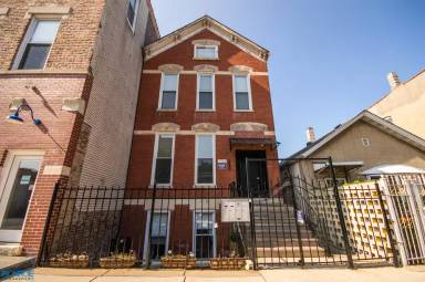Main picture of 1754 W. 21st Pl.