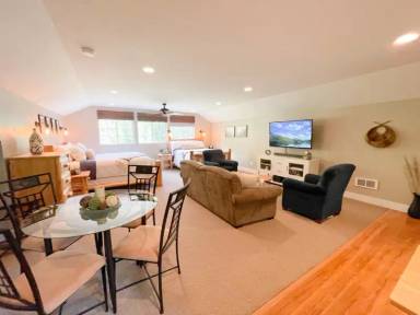 Main picture of 228 Hodgson Pines Way