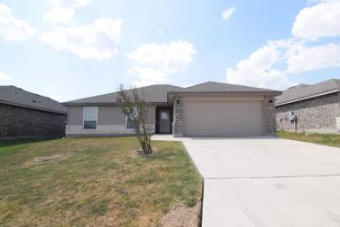Main picture of 2624 Fossil Creek Dr