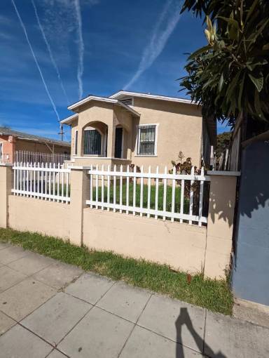 Main picture of 4186 Myrtle Ave