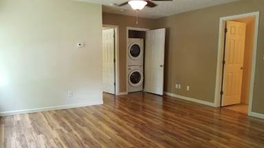 Main picture of 416 N Lincoln St