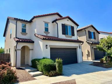 Main picture of 2635 N McArthur Ave