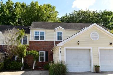 Main picture of 2233 Oak Hill Village Ln