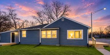 Main picture of 3639 N Emerson Ave