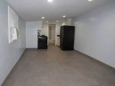 Main picture of 1705 Holly St