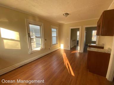 Main picture of 90 Cedar St