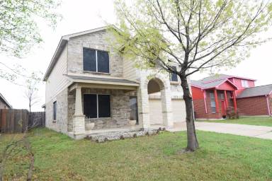Main picture of 2409 Price Dr
