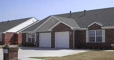Main picture of 2500 Leeds Ln