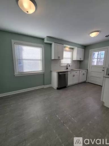 Main picture of 7244 N Kilpatrick Ave