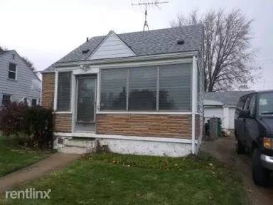 Main picture of 21839 Boulder Ave